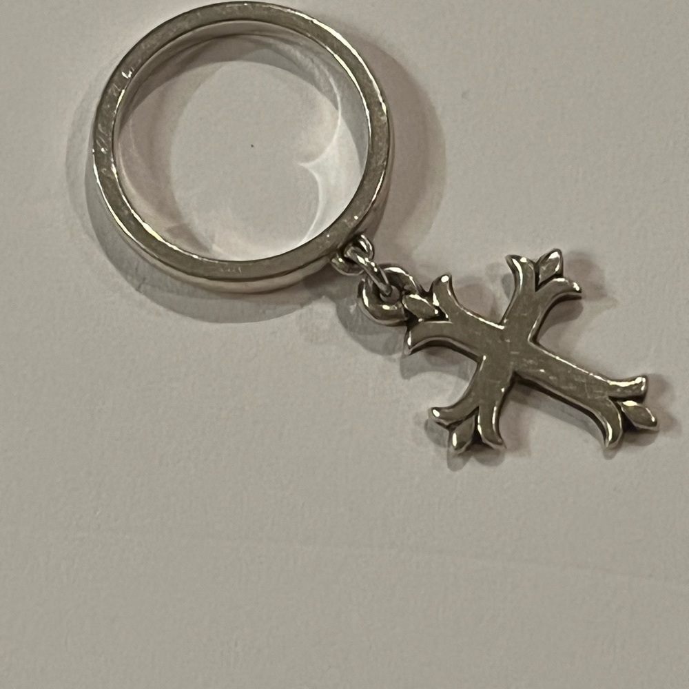 Retired sterling James Avery Fleuree cross dangle ring